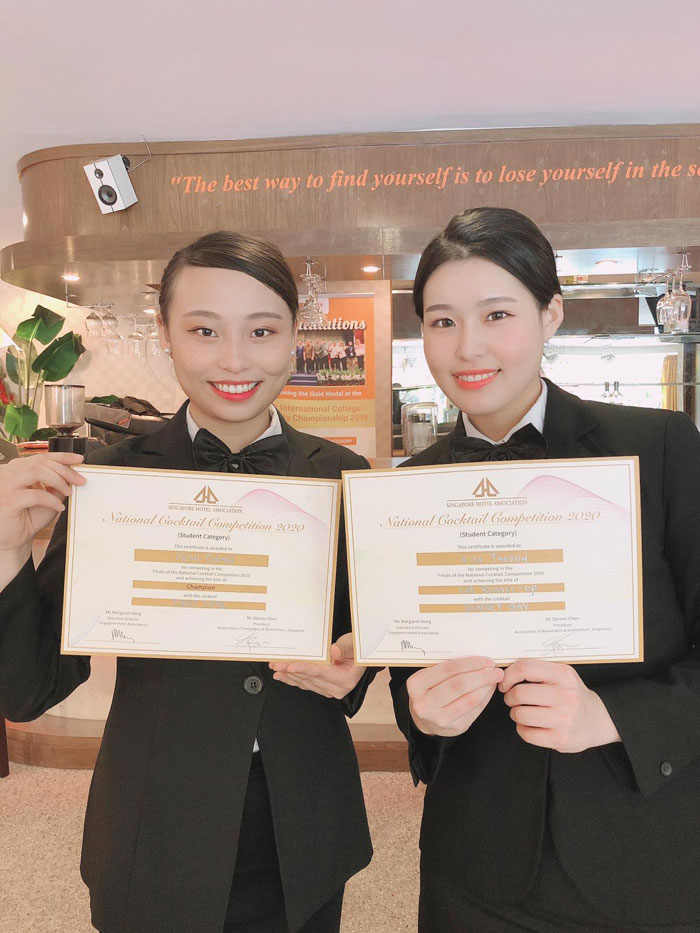 Hai sinh viên MDIS đạt giải nhất và giải nhì Cuộc thi Pha chế Cocktail Singapore 2020.