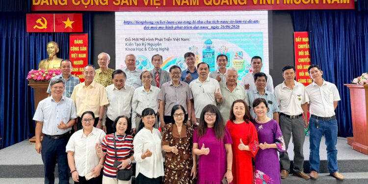 Toàn cảnh đại biểu tham dự Hội nghị sơ kết hoạt động 6 tháng đầu năm 2026 của Hội Khoa học Kinh tế và Quản lý TP.HCM (HASEM)